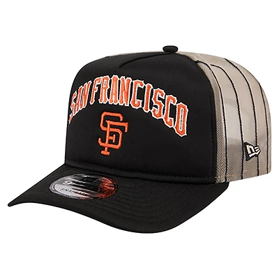 Casquette de camionneur ajustable en forme de A New Era noire San Francisco Giants Vintage 9FIFTY en mousse à l'avant