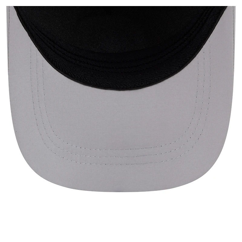 Casquette New Era grise pour homme, modèle 39THIRTY, logo des Giants de San Francisco, écusson perforé, style flex, monture A et couronne M.