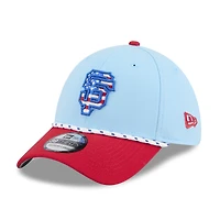 Casquette New Era 39THIRTY Flex bleu clair/rouge pour homme des Giants de San Francisco 2025, 4 juillet