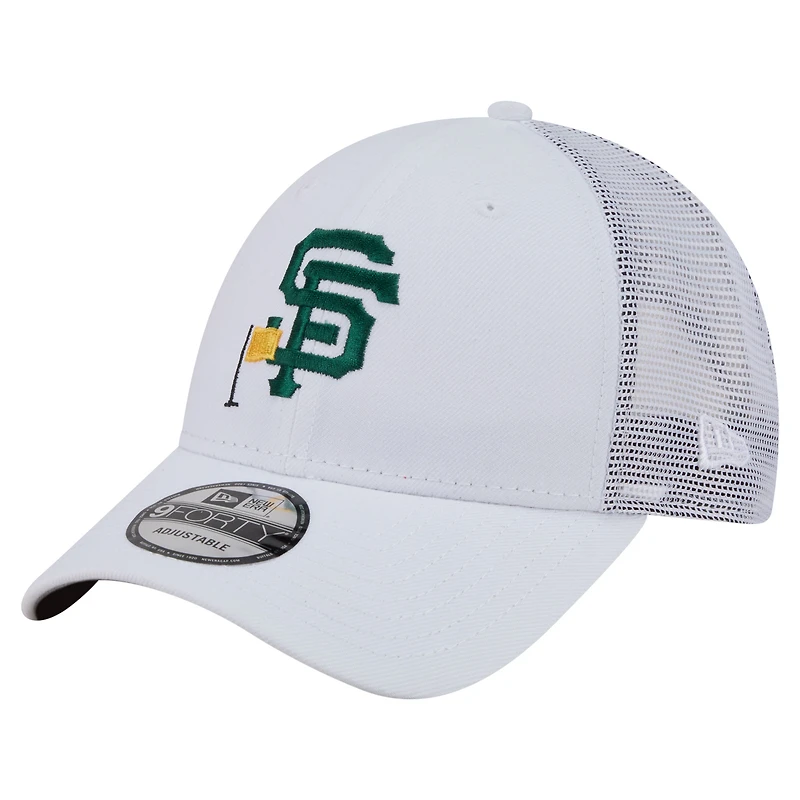 Casquette trucker ajustable New Era 9FORTY blanche à l'effigie du drapeau des Giants de San Francisco