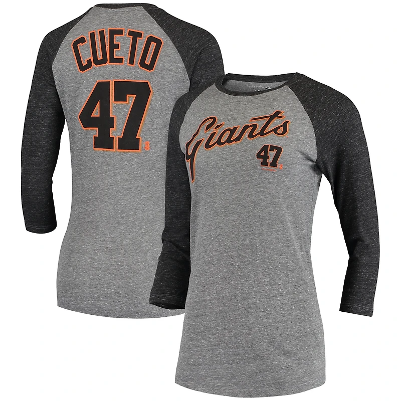 T-shirt raglan à manches 3/4 en mélange de trois matières pour femmes, 5th & Ocean par New Era, Johnny Cueto, gris, San Francisco Giants, nom et numéro écriture cursive.