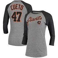 T-shirt raglan à manches 3/4 en mélange de trois matières pour femmes, 5th & Ocean par New Era, Johnny Cueto, gris, San Francisco Giants, nom et numéro écriture cursive.