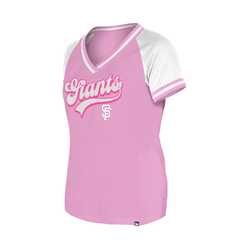 T-shirt à col en V rose clair San Francisco Giants Gameday pour femme New Era