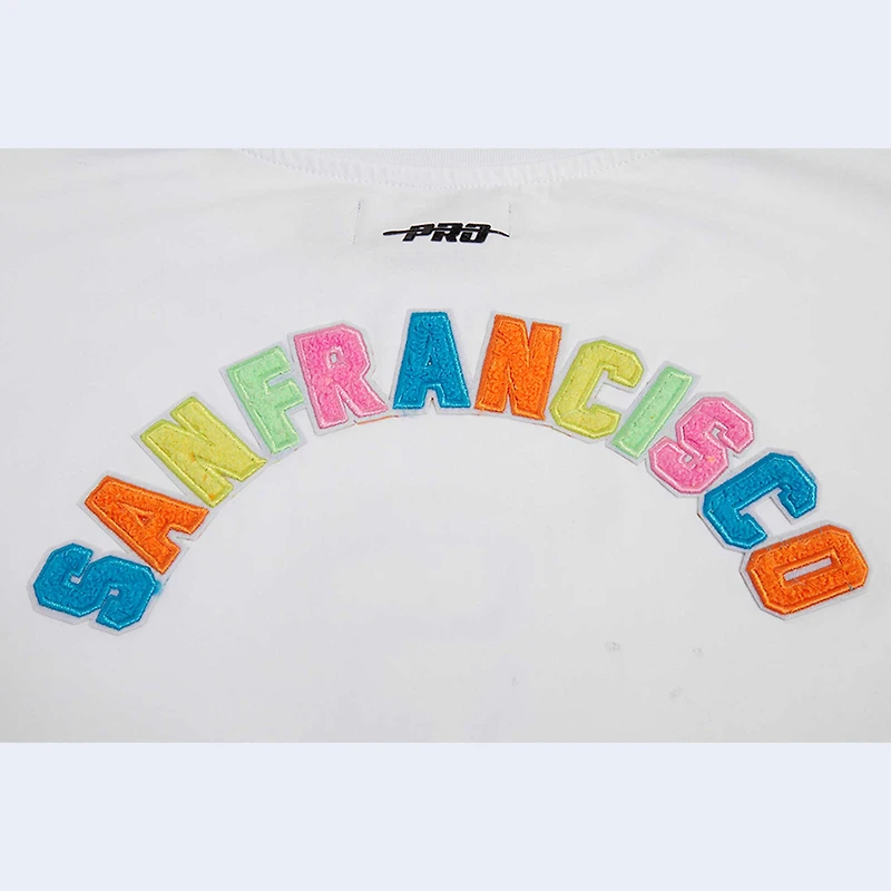 T-shirt court et carré blanc délavé Pro Standard pour femme, San Francisco Giants, style néon.
