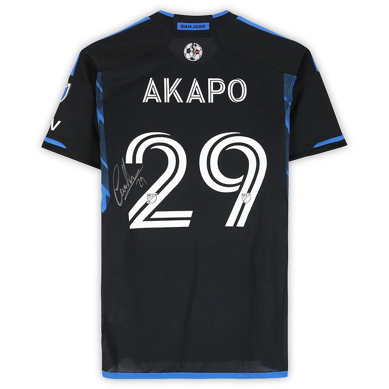 Maillot adidas bleu/noir dédicacé Carlos Akapo des San Jose Earthquakes, numéro 29, utilisé lors du match, saison 2024 de la MLS - Taille M