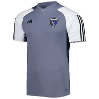 Maillot d'entraînement sur le terrain adidas San Jose Earthquakes 2023 gris pour homme