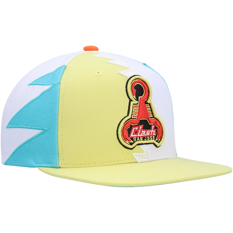 Mitchell & Ness pour homme Blanc San Jose Earthquakes Jersey Hook Snapback Hat