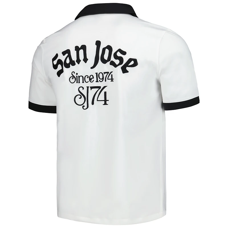 Chemise blanche boutonnée San Jose Earthquakes Bowler The Wild Collective pour homme