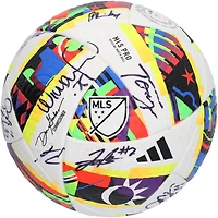 Ballon de football adidas utilisé en match par les San Jose Earthquakes lors de la saison 2024 de la MLS et autographié par au moins 9 joueurs