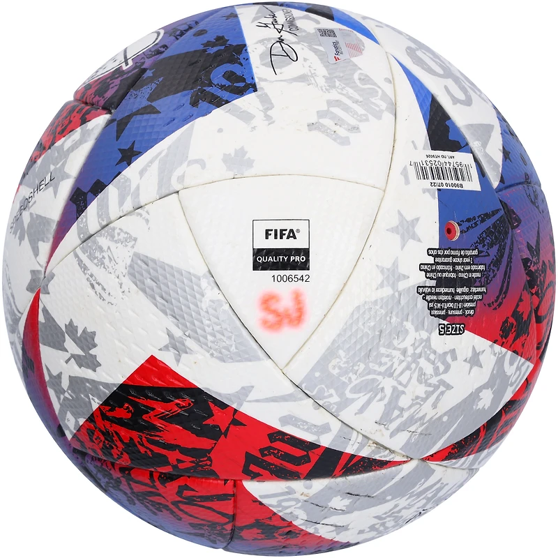 Ballon de football utilisé lors du match des San Jose Earthquakes de la saison 2023 de la MLS