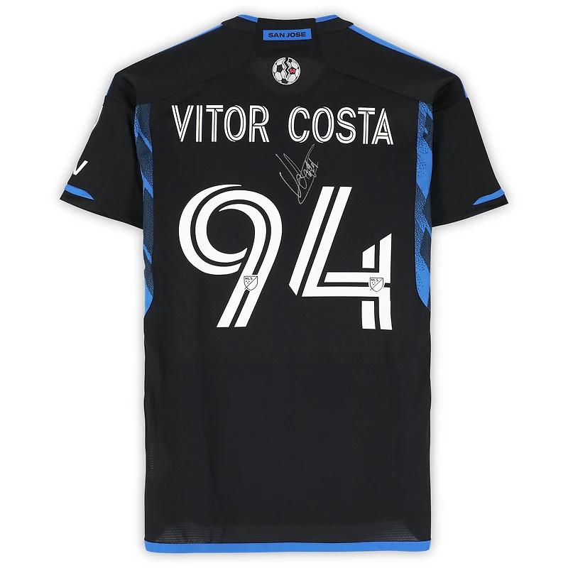 Maillot adidas bleu/noir dédicacé Vitor Costa de Brito des San Jose Earthquakes, numéro 94, utilisé lors du match, saison 2024 de la MLS - Taille S