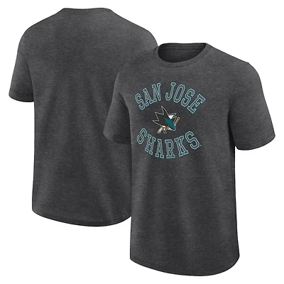 T-shirt Athletic Heather Charcoal pour homme avec logo des Sharks de San Jose