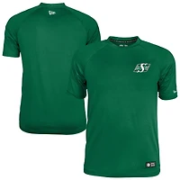 Men's New Era Kelly Green Saskatchewan Roughriders 2026 Sideline Cavort Raglan T-Shirt
