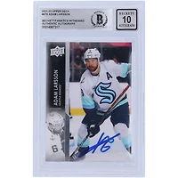 Carte autographiée d'Adam Larsson (Seattle Kraken), série Upper Deck Extended 2021-2022, n° 679, authentifiée par Beckett Fanatics Witnessed (10 cartes).