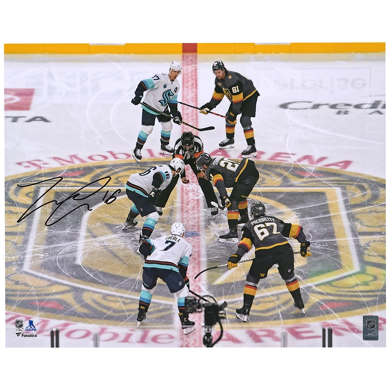 Photographie autographiée de 16" x 20" de Jared McCann, premier affrontement de franchise avec le Kraken de Seattle
