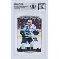 Carte de recrue 10 authentifiée signée Matty Beniers Seattle Kraken 2022-23 Upper Deck O-Pee-Chee Marquee Rookies #568 Beckett Fanatics