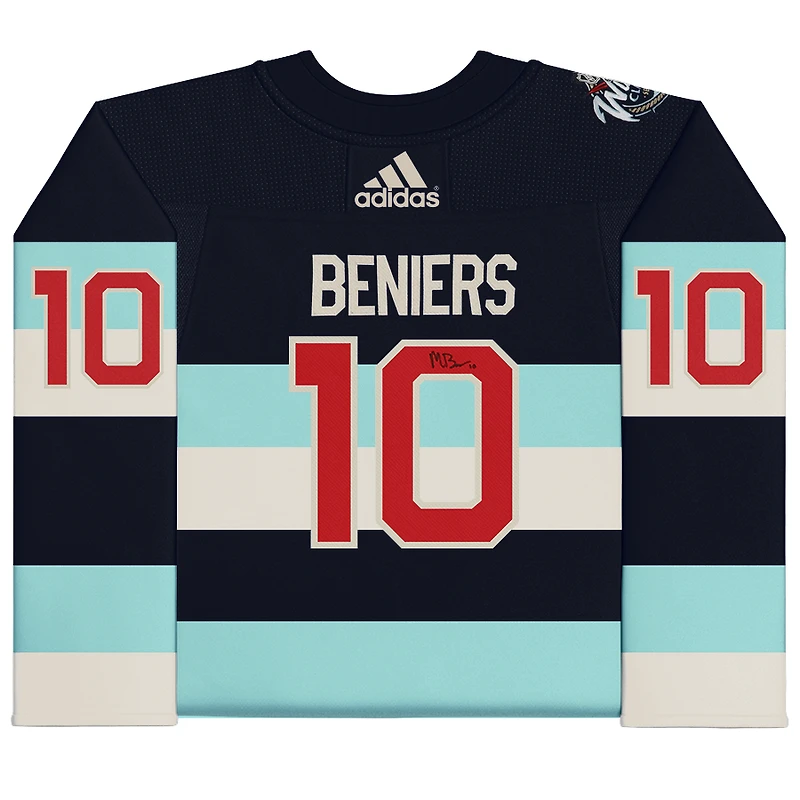 Maillot adidas authentique autographié par Matty Beniers du Seattle Kraken lors de la Classique d'hiver 2024