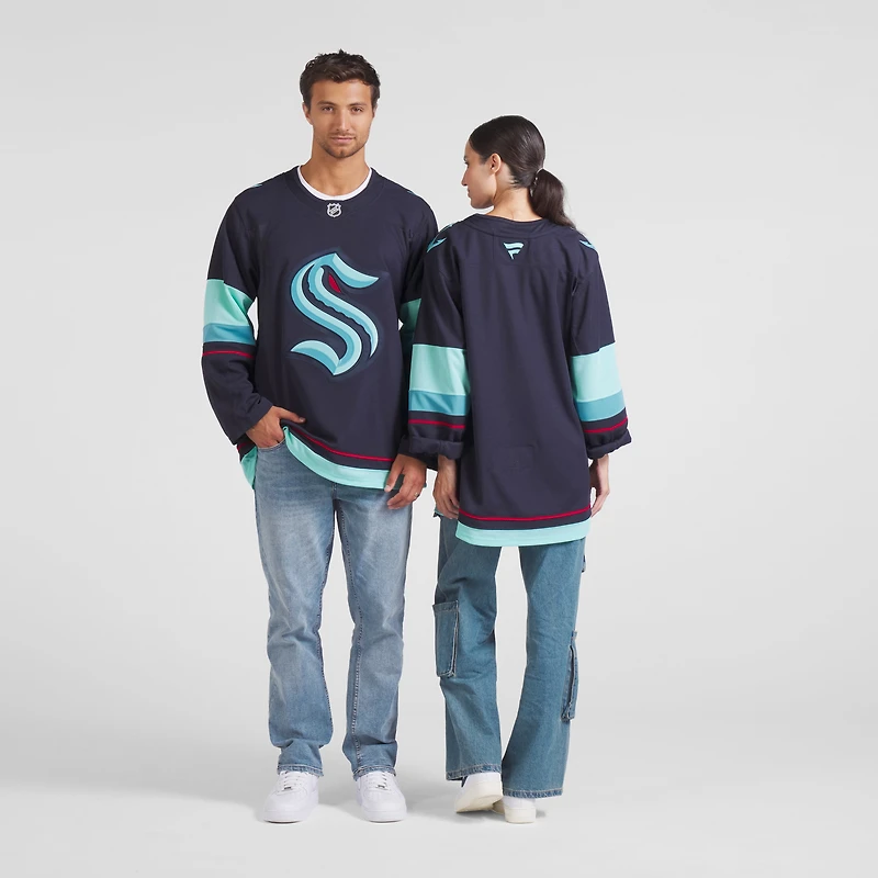 Maillot domicile Premium bleu marine pour homme Fanatics Seattle Kraken