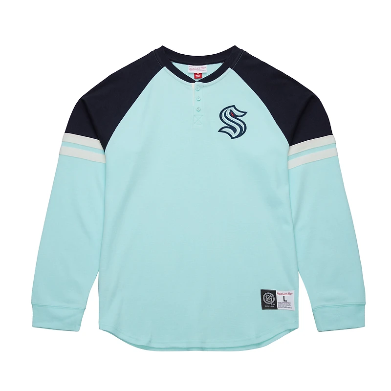 T-shirt thermique à manches longues bleu clair Seattle Kraken Henley de Mitchell & Ness pour homme