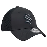 Men's New Era  Black Seattle Kraken Blackout 39THIRTY Flex Fit Hat
