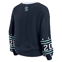 T-shirt de sport à manches longues Seattle Kraken bleu marine pour femme WEAR by Erin Andrews