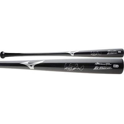 Ichiro Suzuki Seattle Mariners Autographed Mizuno Bat