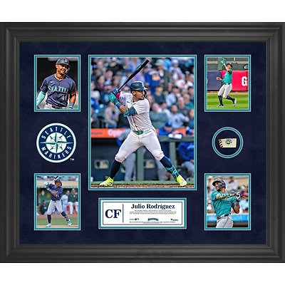 Collage encadré de 5 photos de Julio Rodriguez des Mariners de Seattle avec un morceau de ballon utilisé lors du match