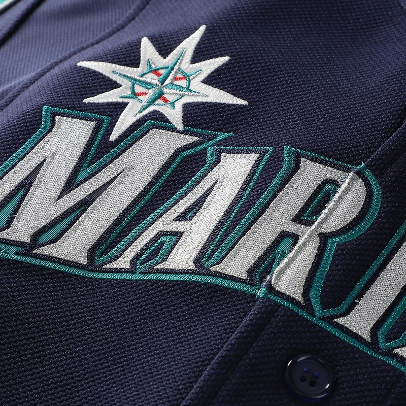 Maillot d'entraînement à la batte Mitchell & Ness Ichiro Suzuki bleu marine Seattle Mariners 2006 Cooperstown pour homme