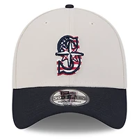 Men's New Era  Khaki/Black Seattle Mariners 2024 Fourth of July 39THIRTY Flex Hat