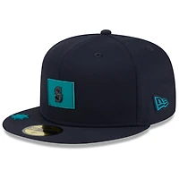 Men's New Era Navy Seattle Mariners 2026 Clubhouse Alternate Quill Tech 59FIFTY Fitted Hat