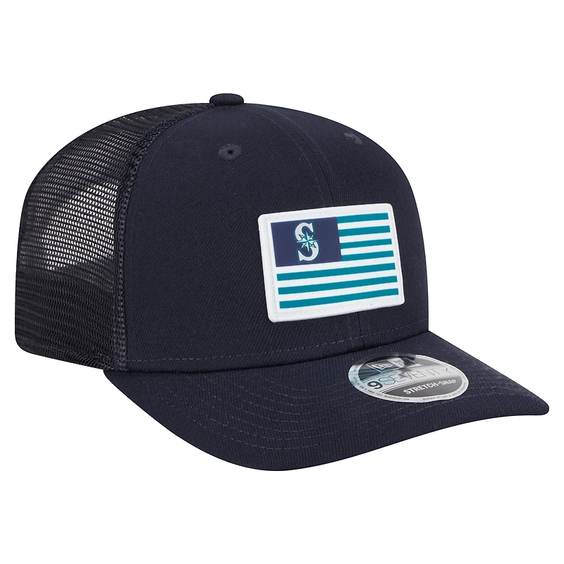 Casquette extensible à bouton-pression New Era bleu marine avec drapeau des Seattle Mariners 9SEVENTY pour homme