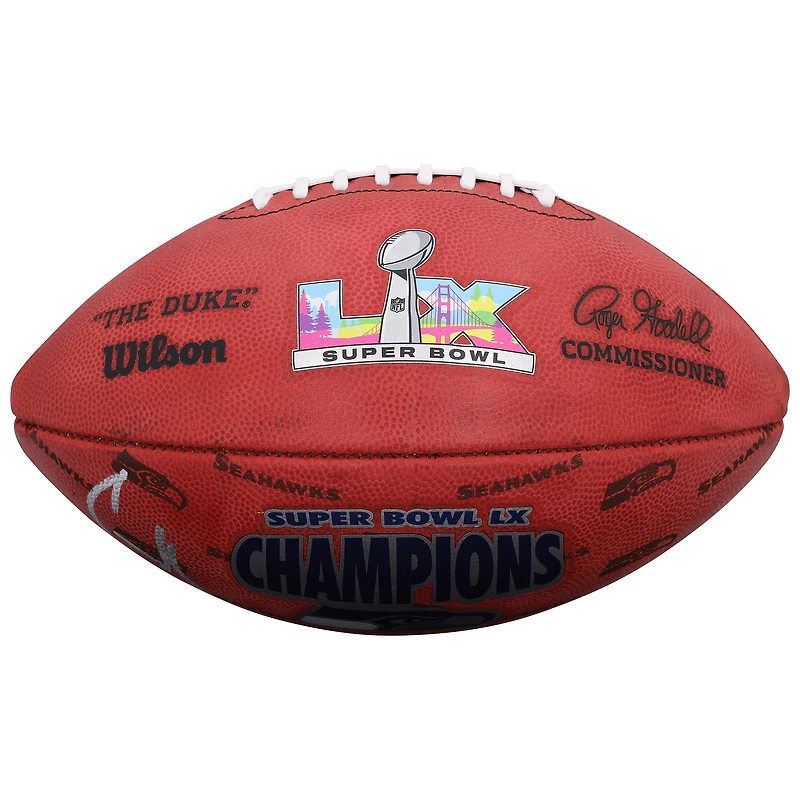 Ballon de football américain Wilson Duke, signé par Cooper Kupp, des Seahawks de Seattle, champions du Super Bowl LX.