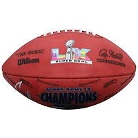 Ballon de football américain Wilson Duke, signé par Cooper Kupp, des Seahawks de Seattle, champions du Super Bowl LX.