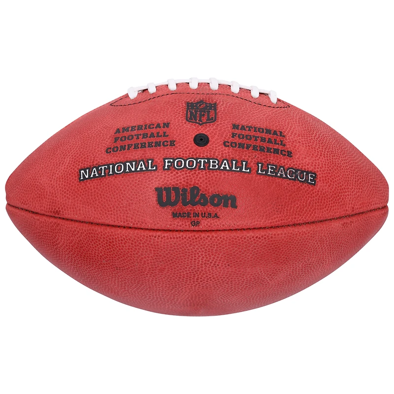 Ballon de football Wilson Duke en couleur, autographié par Jaxon Smith-Njigba, Sam Darnold et Cooper Kupp, des Seahawks de Seattle.