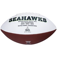 Ballon de football à panneau blanc autographié par Kenneth Walker III des Seattle Seahawks