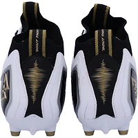 Chaussures de football dédicacées Beast Mode B.T.A Elite noires, blanches et dorées par Marshawn Lynch des Seattle Seahawks