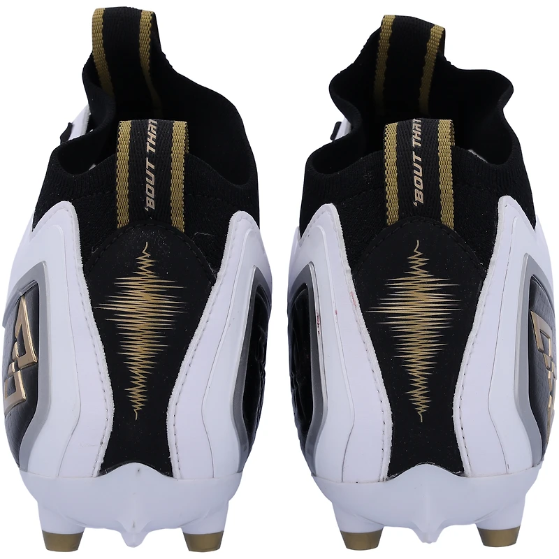 Chaussures de football dédicacées Beast Mode B.T.A Elite noires, blanches et dorées par Marshawn Lynch des Seattle Seahawks