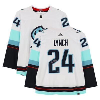 Maillot adidas Seattle Kraken blanc autographié par Marshawn Lynch des Seattle Seahawks - Édition limitée à 24 exemplaires