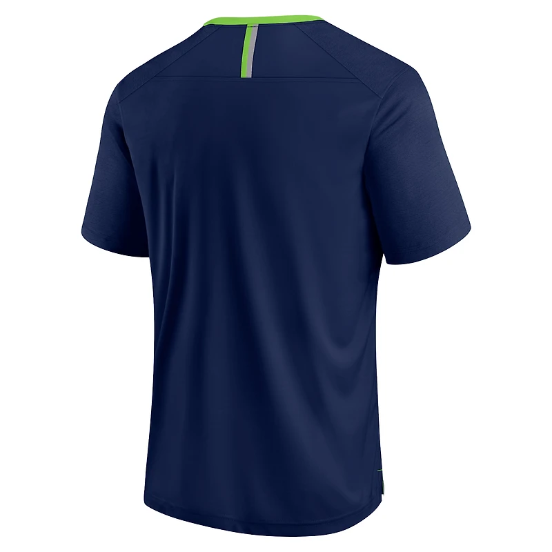 T-shirt Fanatics College Navy pour homme, motif Defender Fade Slant des Seattle Seahawks
