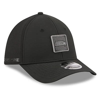Men's New Era Black Seattle Seahawks 2026 NFL Training Camp 39THIRTY Flex Hat