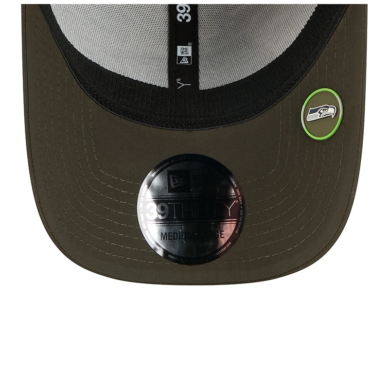 Casquette 39THIRTY Flex New Era pour homme, camouflage/vert foncé, Seattle Seahawks 2025 Salute to Service