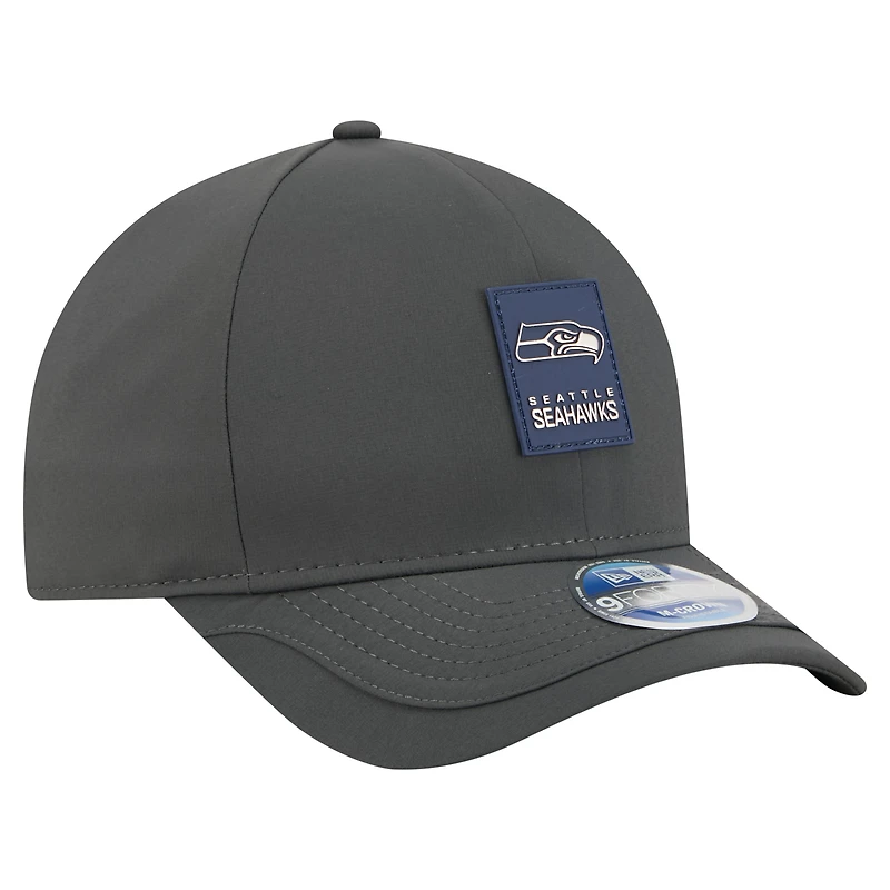 Casquette ajustable New Era 9FORTY M-Crown pour homme, couleur anthracite, Seattle Seahawks 2025, idéale pour les temps froids.