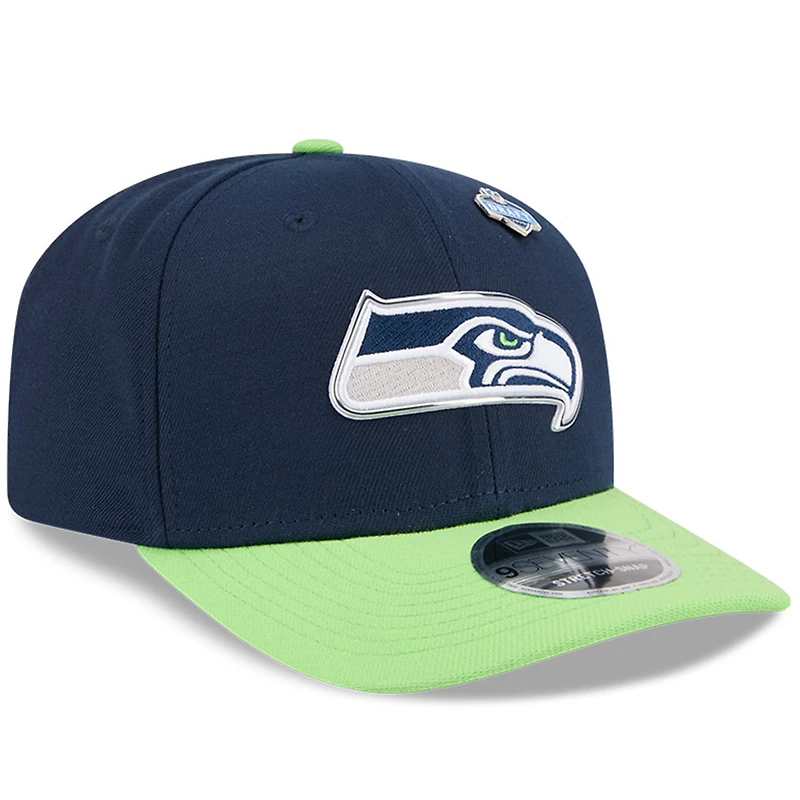 Casquette ajustable New Era College pour homme, bleu marine/vert fluo, Seattle Seahawks, draft NFL 2026, modèle 9SEVENTY