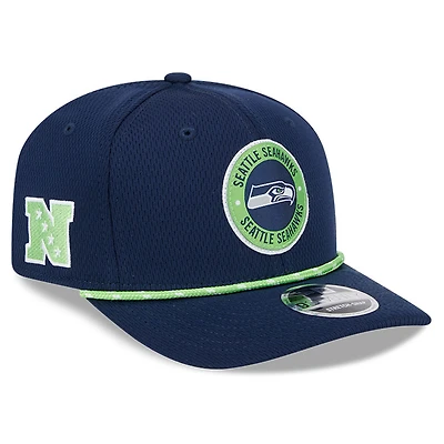 Casquette extensible à bouton-pression New Era College Navy Seattle Seahawks 2024 Sideline 9SEVENTY pour hommes