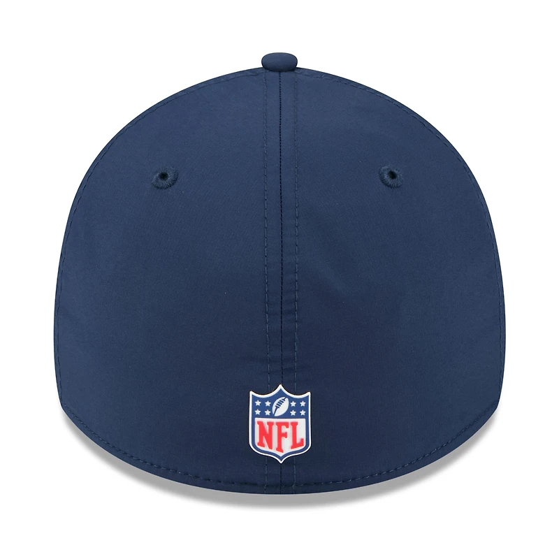 Casquette 39THIRTY Flex Sideline 2025 New Era College Navy pour homme des Seattle Seahawks