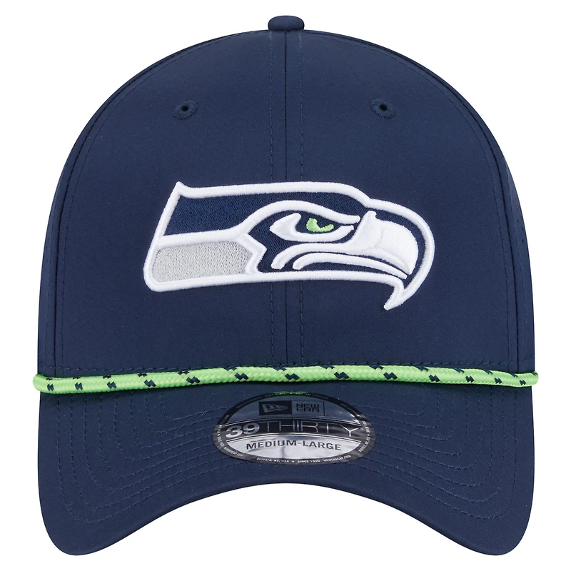 Men's New Era College Navy Seattle Seahawks Perforated 39THIRTY Flex Hat