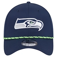 Men's New Era College Navy Seattle Seahawks Perforated 39THIRTY Flex Hat