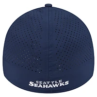 Men's New Era College Navy Seattle Seahawks Perforated 39THIRTY Flex Hat