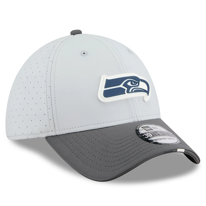 Men's New Era  Gray/Graphite Seattle Seahawks 2025 NFL Training Camp 39THIRTY Flex Hat