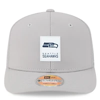 Casquette camionneur ajustable 9SEVENTY gris New Era pour homme, édition 2025 des Seattle Seahawks